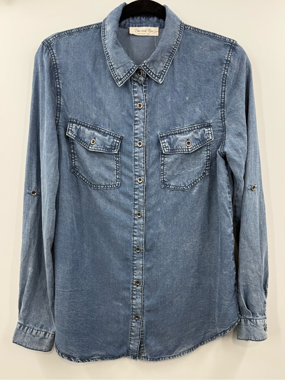 Doe & Rae Chambray Button Down Shirt Roll Tab Sleeve Utility Top Small